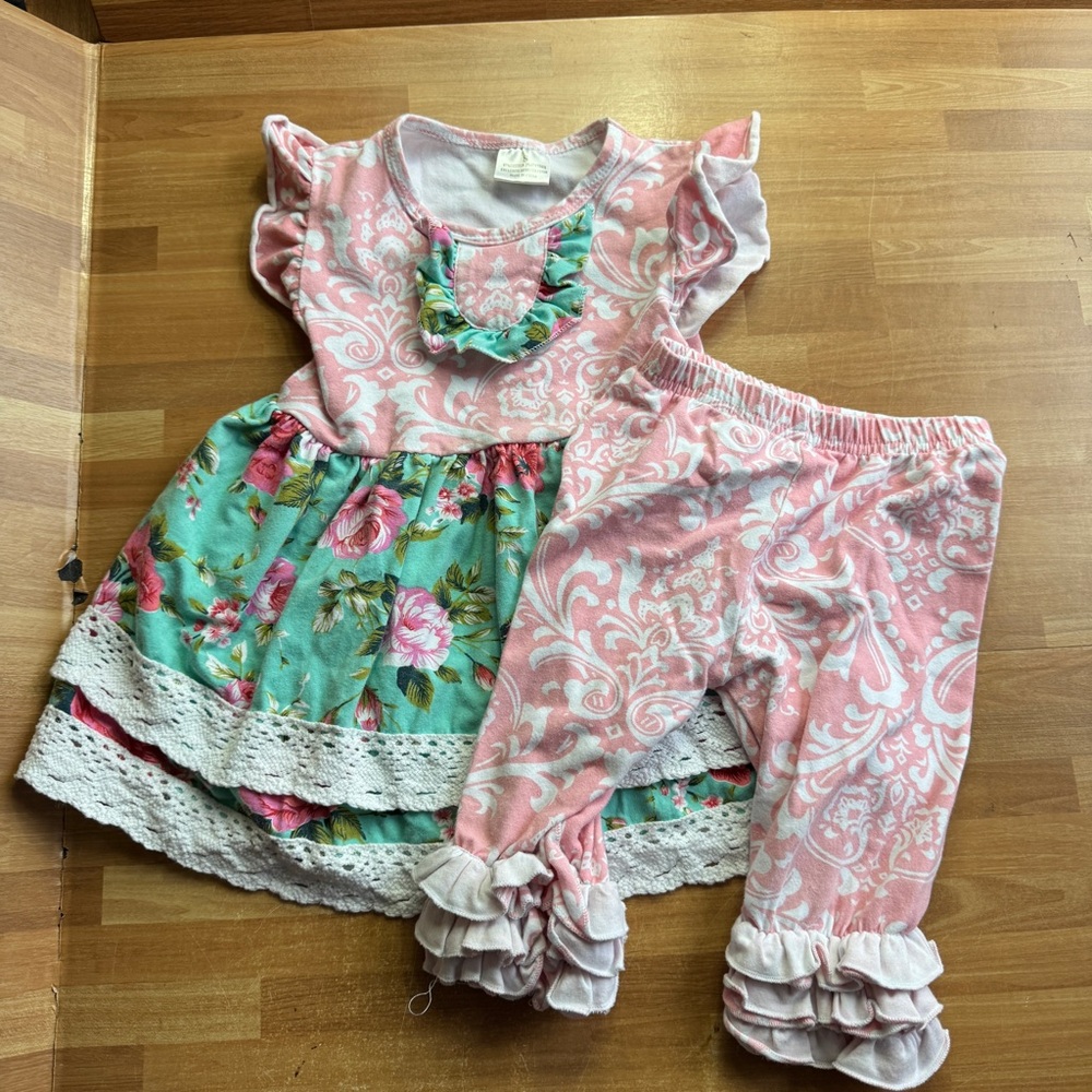 boutique tunic dress and ruffle leggings outfit set size small